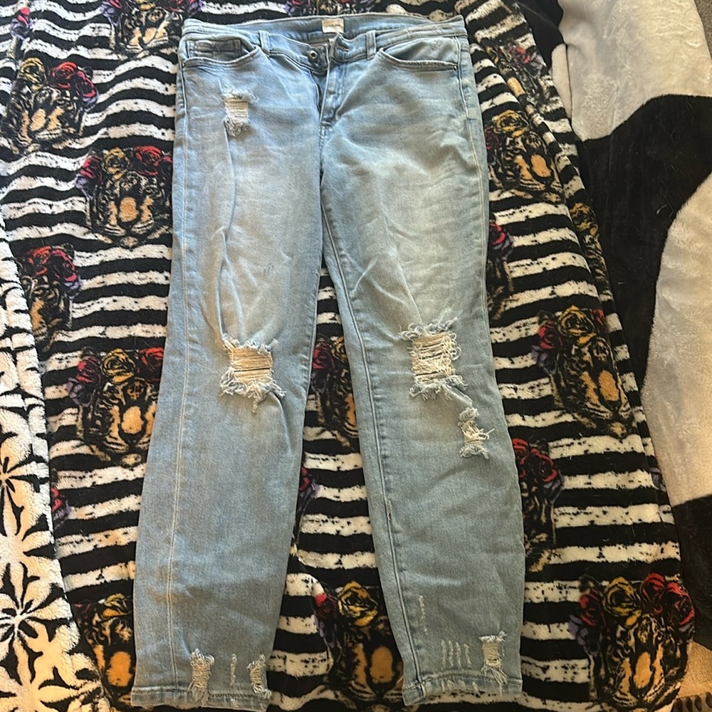 Women’s sneakpeek denim jeans